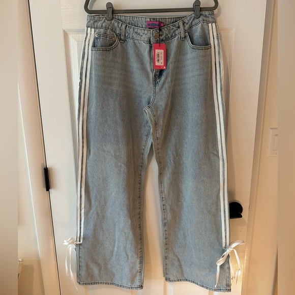 EDIKTED Light Wash Low Rise Ribbon Jeans Baggy Leg Loose Fit NWT size XL - Picture 6 of 7